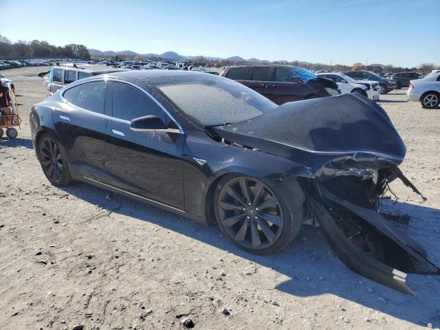 Photo 4 from auction – 2013 TESLA MODEL S with VIN 5YJSA1DP9DFP17619