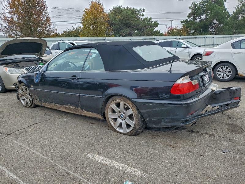 Photo 2 from auction – 2003 BMW 325 CI with VIN WBABS33493PG89583