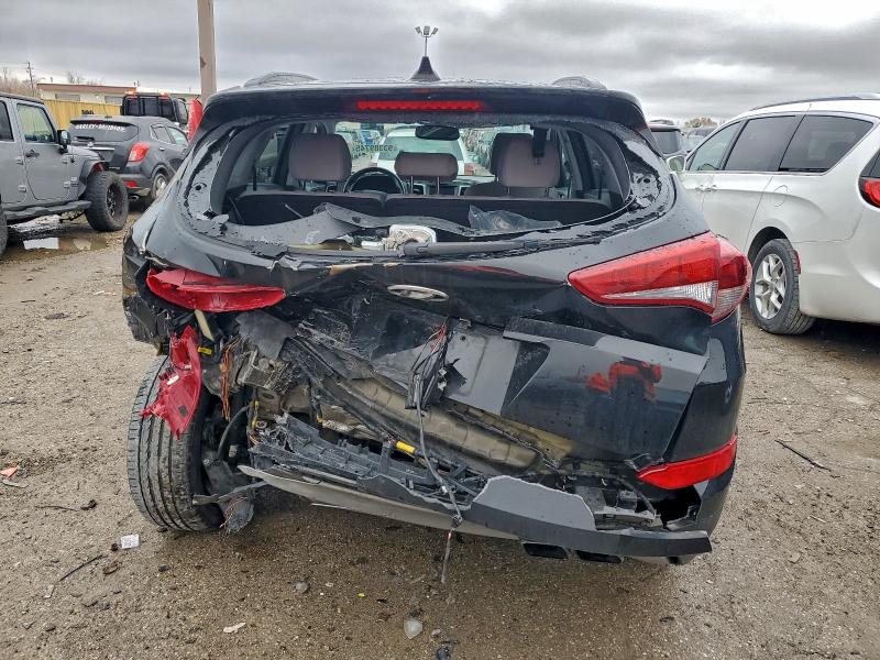 Photo 6 from auction – 2018 HYUNDAI TUCSON with VIN KM8J33A23JU778912