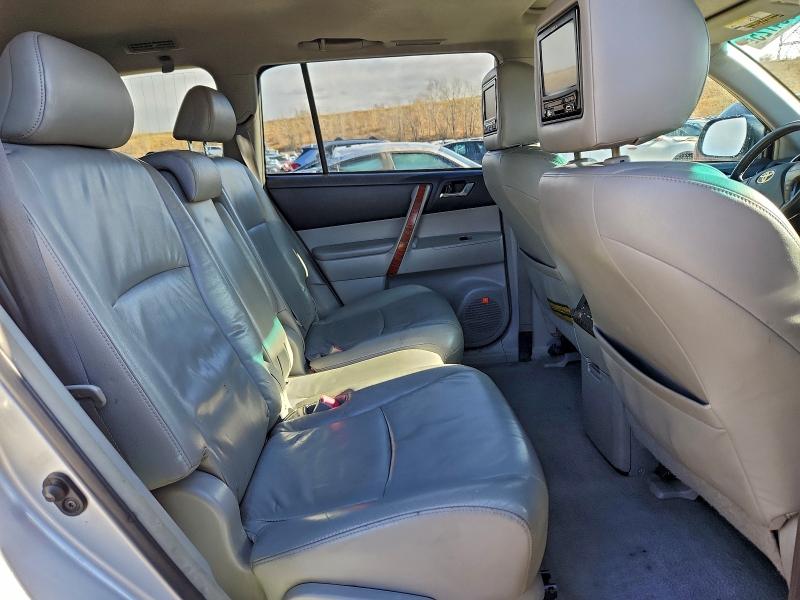 Photo 11 from auction – 2009 TOYOTA HIGHLANDER with VIN JTEDS42A892075101