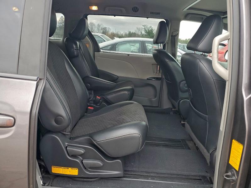Photo 11 from auction – 2012 TOYOTA SIENNA SPO with VIN 5TDXK3DC8CS267970