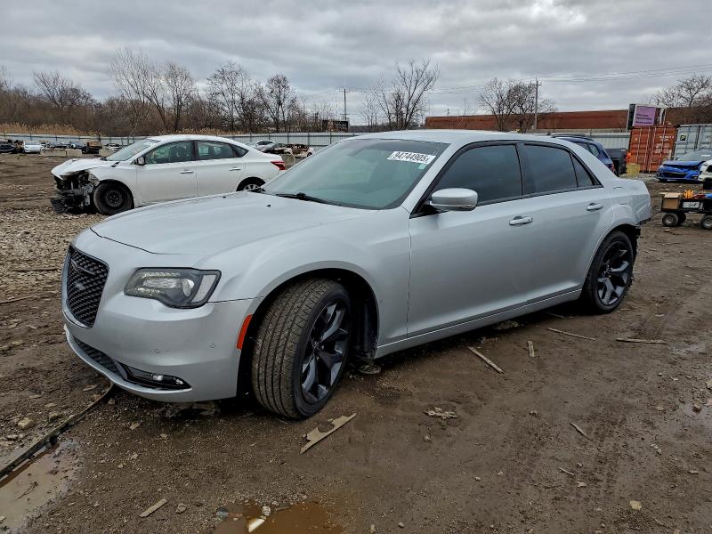 CHRYSLER 300 2021 с VIN 2C3CCABG7MH525552 - Фото с аукциона