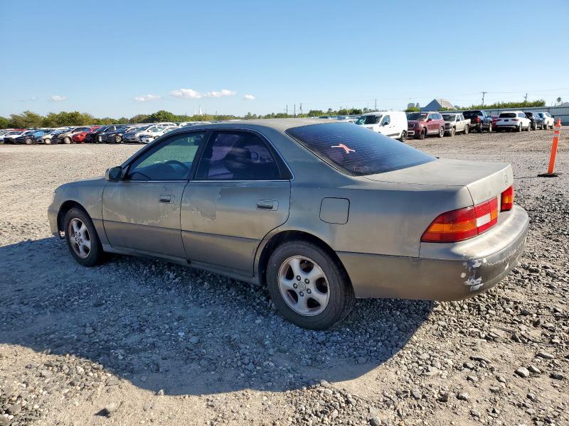 Photo 2 from auction – 1998 LEXUS ES 300 with VIN JT8BF28G6W5030330