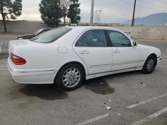 Photo 3 from auction – 2000 MERCEDES-BENZ E 320 with VIN WDBJF65J3YB055760