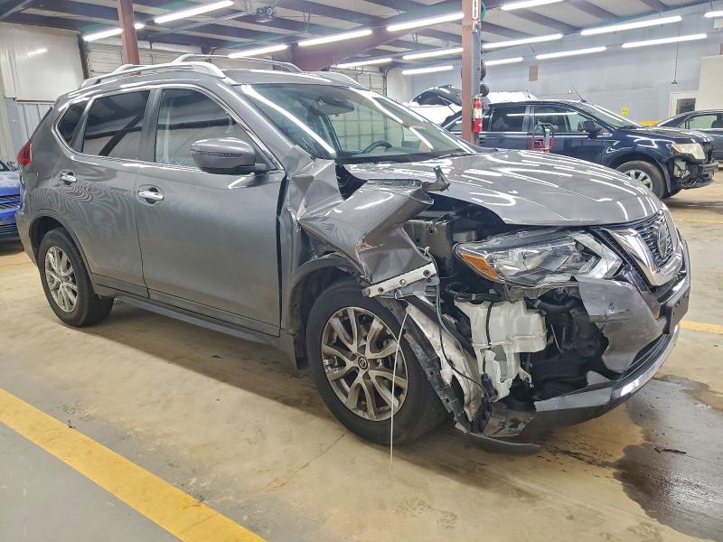 Photo 4 from auction – 2019 NISSAN ROGUE S with VIN 5N1AT2MT1KC825828