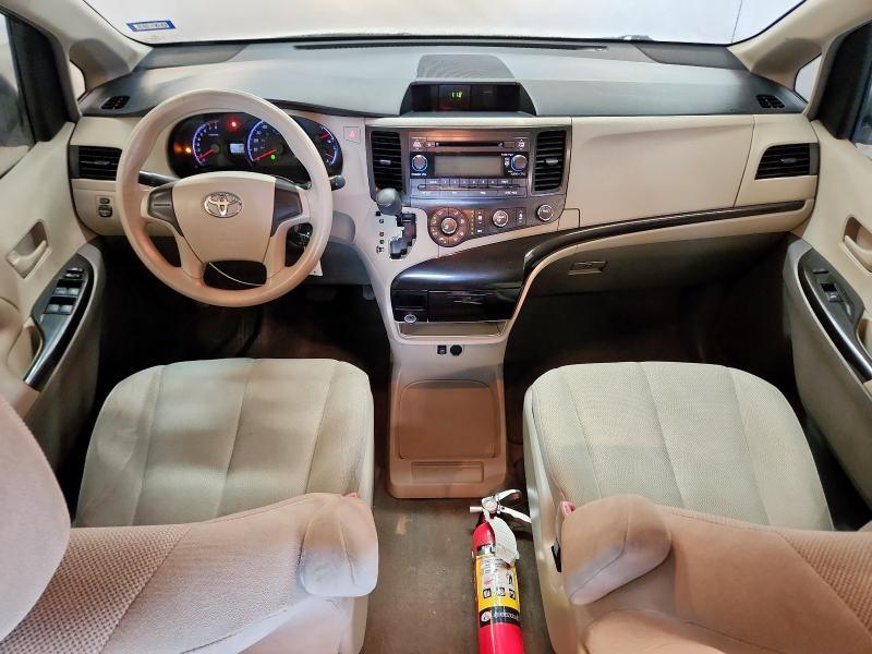 Photo 8 from auction – 2013 TOYOTA SIENNA with VIN 5TDZK3DC8DS353659