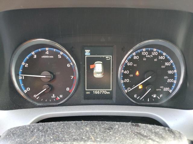Photo 9 from auction – 2017 TOYOTA RAV4 LE with VIN 2T3BFREV9HW652140