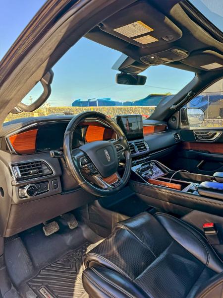 Photo 9 from auction – 2019 LINCOLN NAVIGATOR with VIN 5LMJJ2LT3KEL21970