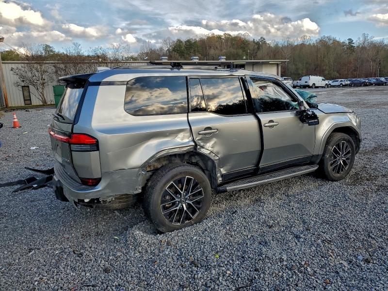 Photo 3 from auction – 2024 LEXUS GX 550 PRE with VIN JTJTBCDX7R5027080