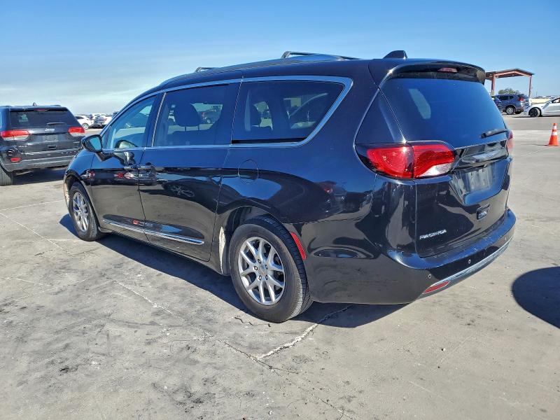 Photo 2 from auction – 2020 CHRYSLER PACIFICA T with VIN 2C4RC1BG6LR139915