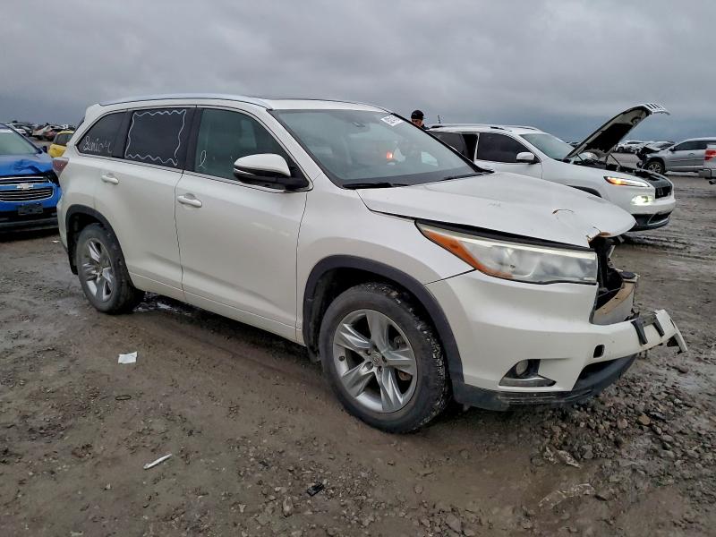 Photo 4 from auction – 2015 TOYOTA HIGHLANDER with VIN 5TDDKRFHXFS101484