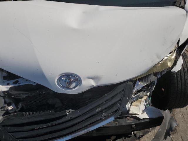 Photo 12 from auction – 2011 TOYOTA SIENNA LE with VIN 5TDKK3DCXBS133938