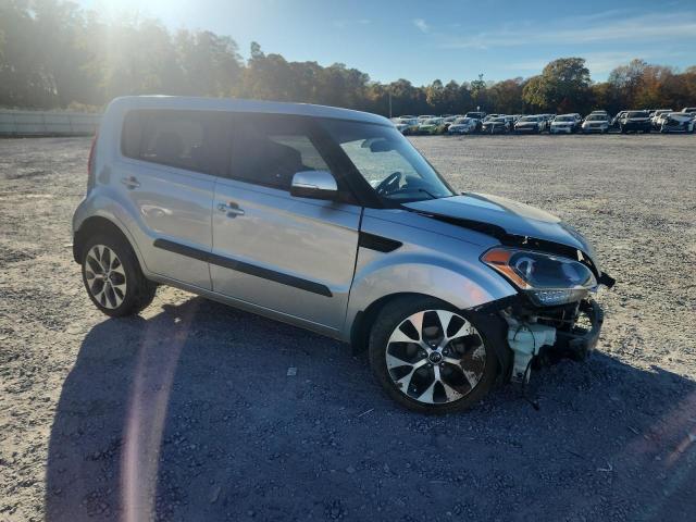 Photo 4 from auction – 2013 KIA SOUL with VIN KNDJT2A67D7590740