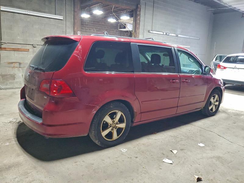 Photo 3 from auction – 2011 VOLKSWAGEN ROUTAN with VIN 2V4RW3DG8BR668318