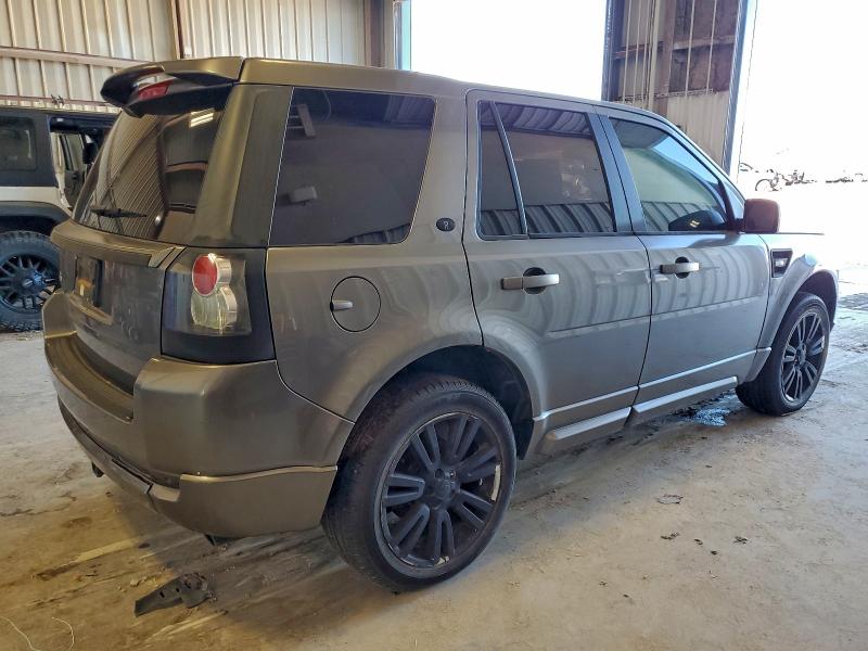 Photo 3 from auction – 2010 LAND ROVER LR2 HSE TE with VIN SALFT2BN2AH161130