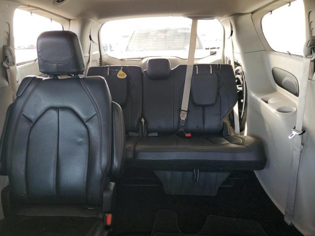 Photo 10 from auction – 2018 CHRYSLER PACIFICA T with VIN 2C4RC1BG6JR120276