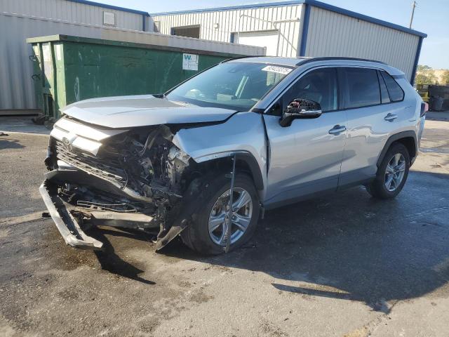 Photo 1 from auction – 2022 TOYOTA RAV4 XLE with VIN 2T3W1RFV2NC178124