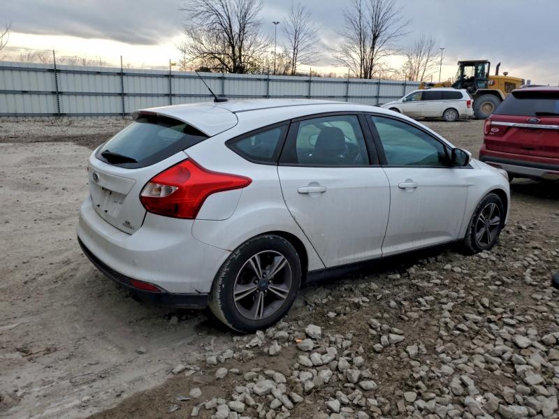 Photo 3 from auction – 2014 FORD FOCUS SE with VIN 1FADP3K21EL427938