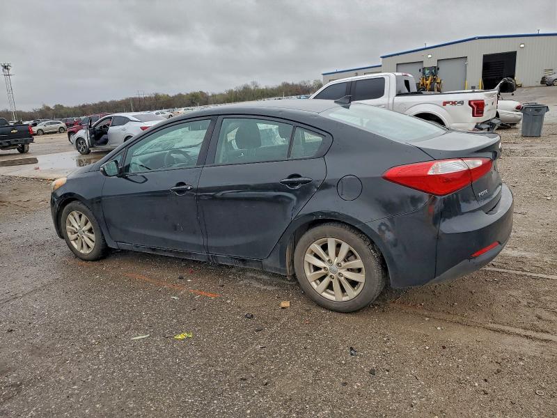 Photo 2 from auction – 2016 KIA FORTE LX with VIN KNAFX4A65G5505915