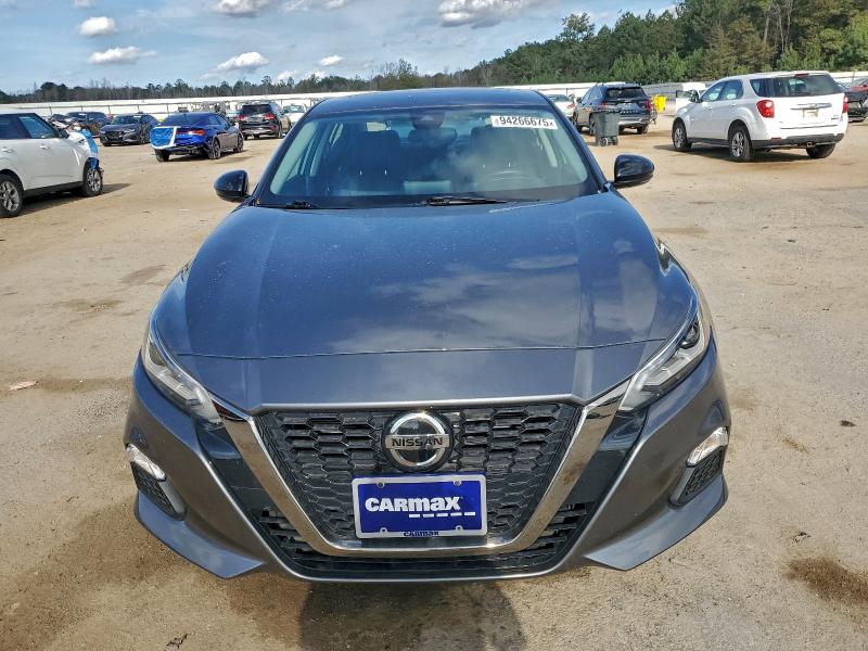 Photo 5 from auction – 2020 NISSAN ALTIMA SR with VIN 1N4BL4CVXLC136353