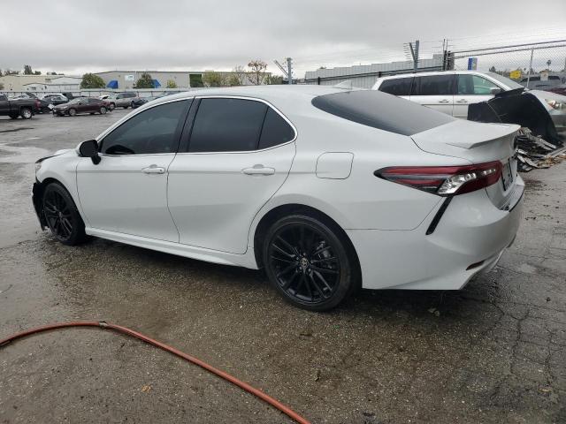Photo 2 from auction – 2022 TOYOTA CAMRY XSE with VIN 4T1K61AK1NU048342