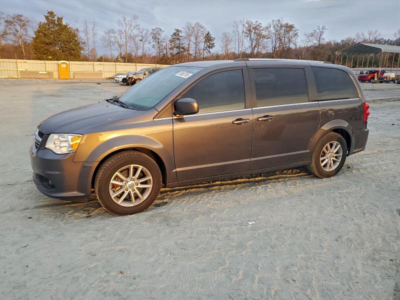DODGE GRAND CARA 2019 with VIN 2C4RDGCG8KR795241 - Photo from auction