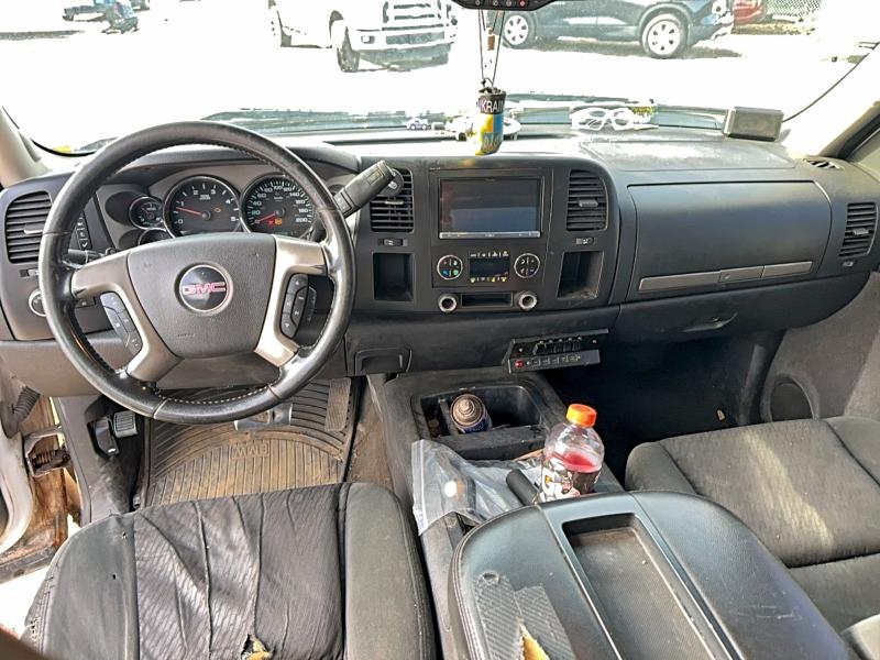 Photo 9 from auction – 2007 GMC NEW SIERRA with VIN 1GDJC39627E547641