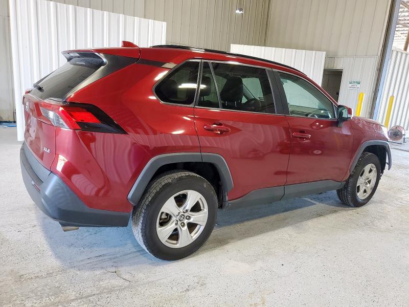 Photo 3 from auction – 2021 TOYOTA RAV4 with VIN 2T3W1RFV4MW166036