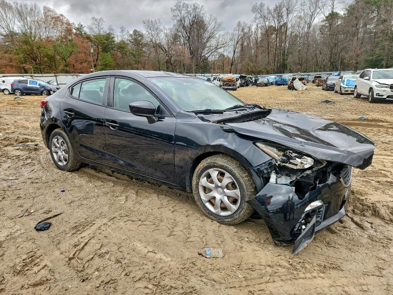 Photo 4 from auction – 2015 MAZDA 3 SV with VIN JM1BM1T78F1225166