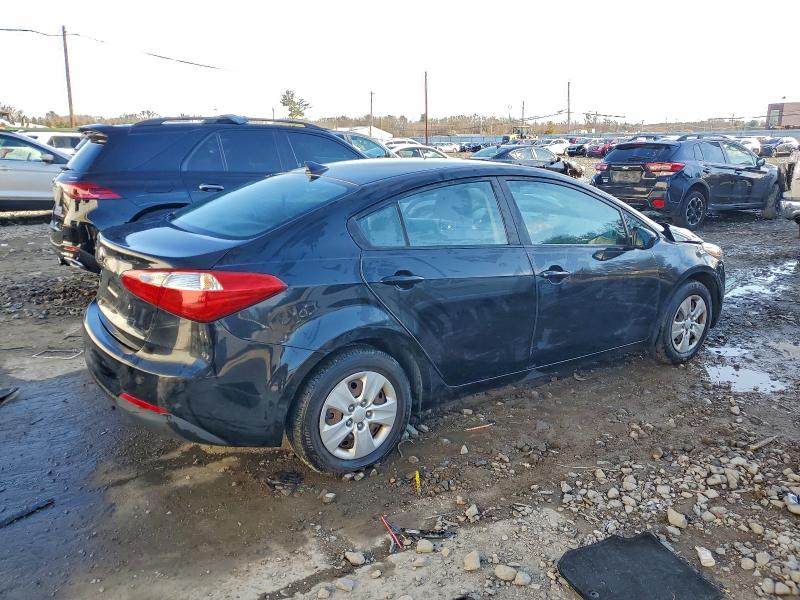Photo 3 from auction – 2014 KIA FORTE LX with VIN KNAFK4A69E5222302