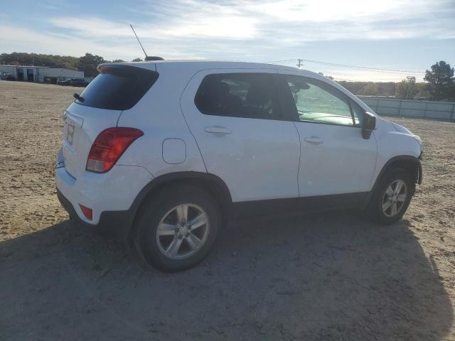 Photo 3 from auction – 2019 CHEVROLET TRAX LS with VIN 3GNCJNSB6KL287671