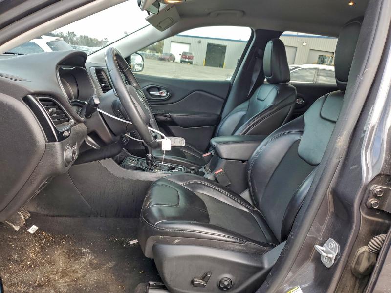 Photo 7 from auction – 2019 JEEP CHEROKEE L with VIN 1C4PJLLB4KD416641