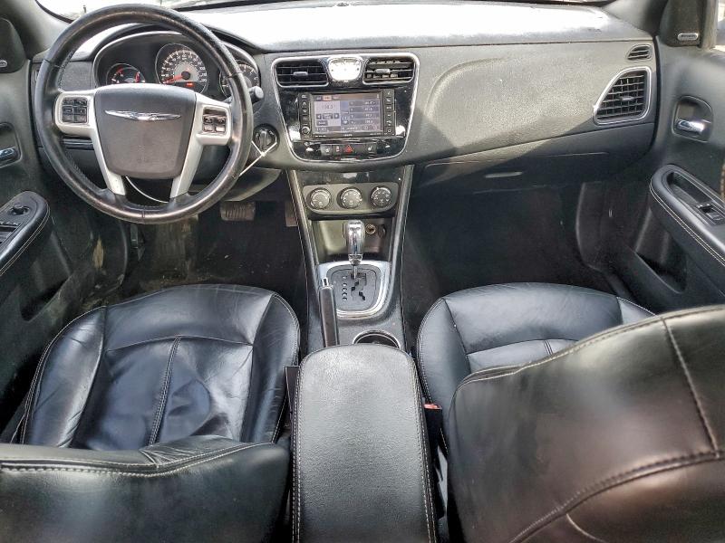 Photo 8 from auction – 2013 CHRYSLER 200 LIMITE with VIN 1C3CCBCG2DN744009