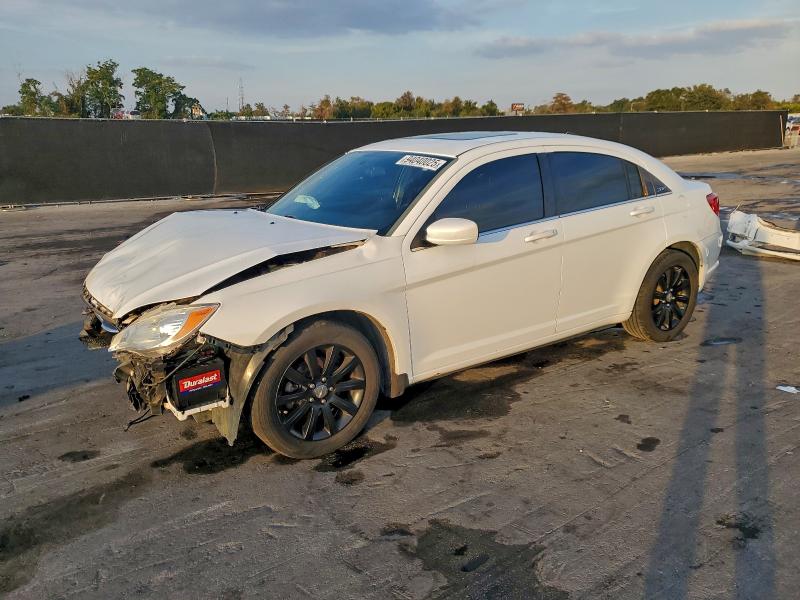 CHRYSLER 200 TOURIN 2014 with VIN 1C3CCBBB3EN107542 - Photo from auction
