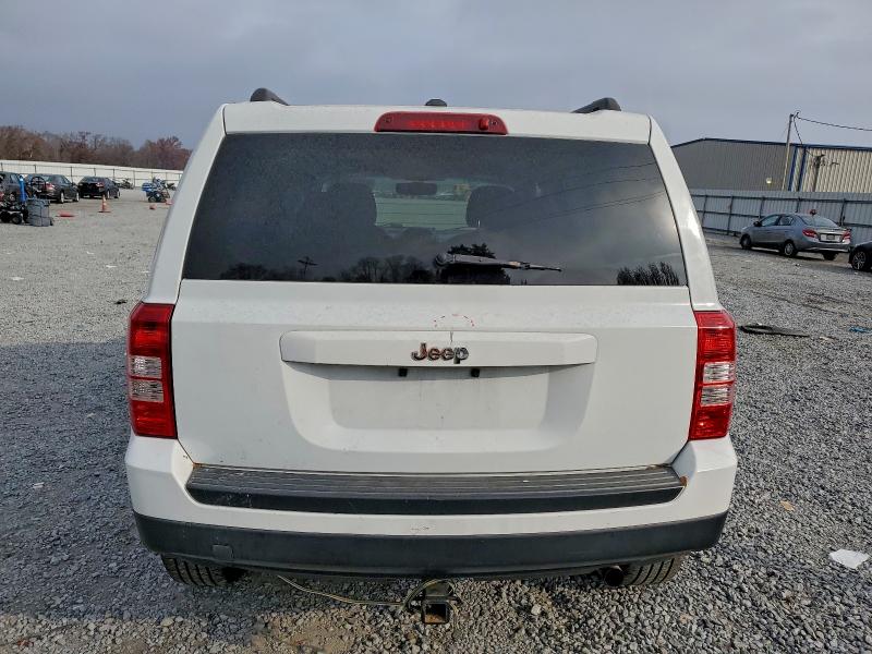 Photo 6 from auction – 2016 JEEP PATRIOT SP with VIN 1C4NJPBA4GD710362
