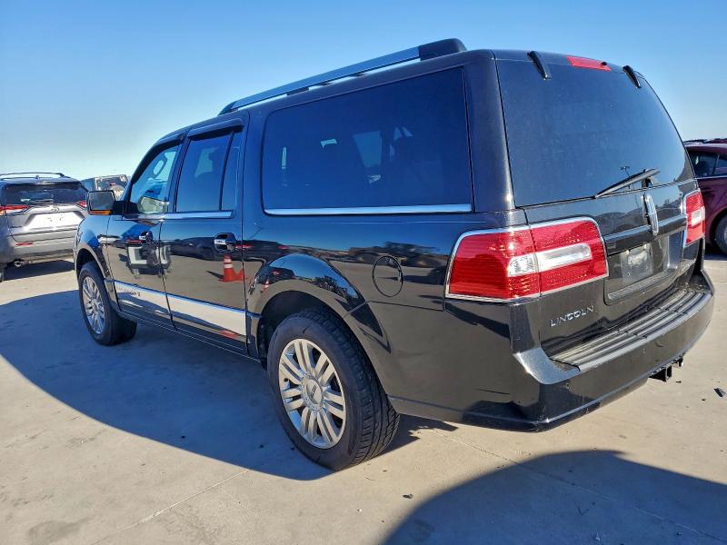 Photo 2 from auction – 2014 LINCOLN NAVIGATOR with VIN 5LMJJ3J58EEL06783