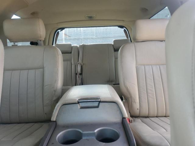 Photo 10 from auction – 2004 LINCOLN NAVIGATOR with VIN 5LMFU28RX4LJ38347