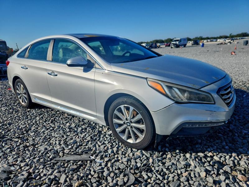 Photo 4 from auction – 2016 HYUNDAI SONATA with VIN 5NPE34AF3GH306548