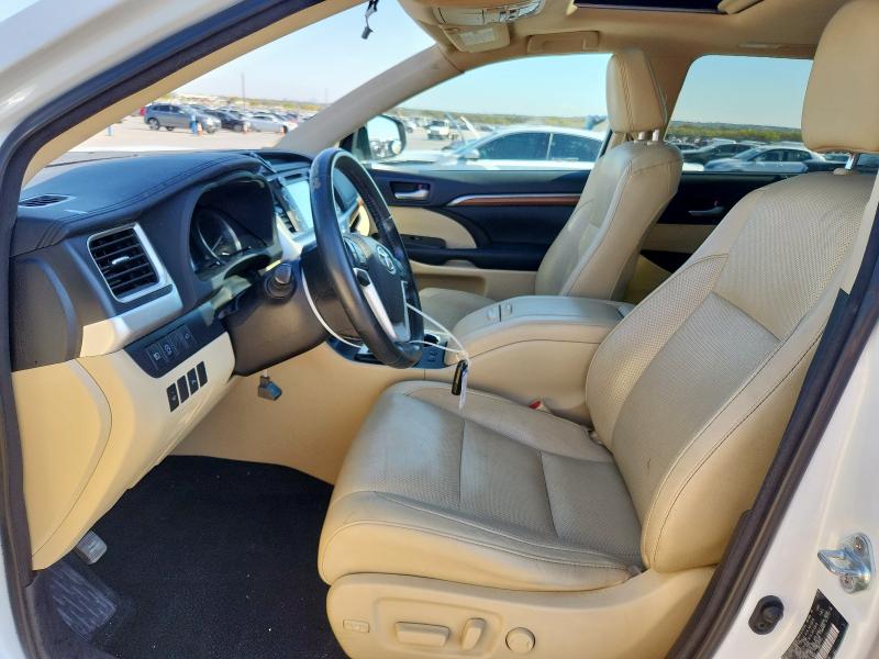Photo 7 from auction – 2018 TOYOTA HIGHLANDER with VIN 5TDYZRFH7JS247802