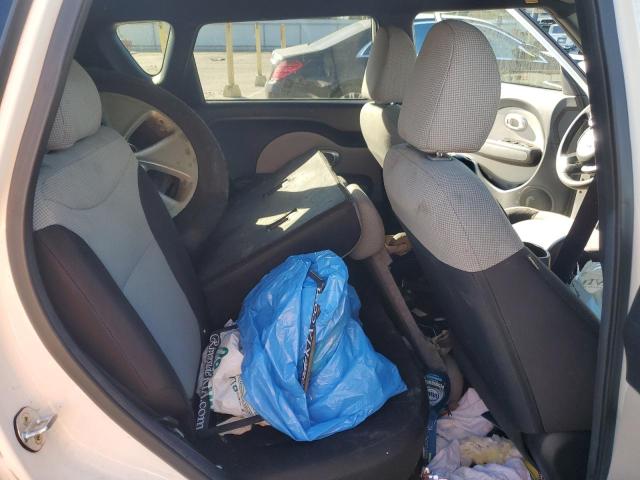 Photo 10 from auction – 2015 KIA SOUL with VIN KNDJN2A26F7157713