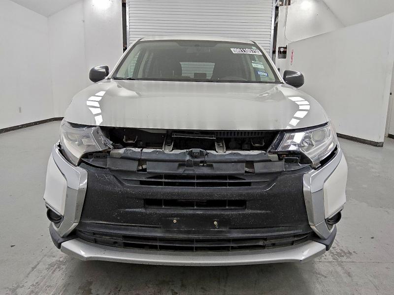 Photo 5 from auction – 2016 MITSUBISHI OUTLANDER with VIN JA4AZ3A30GZ053303