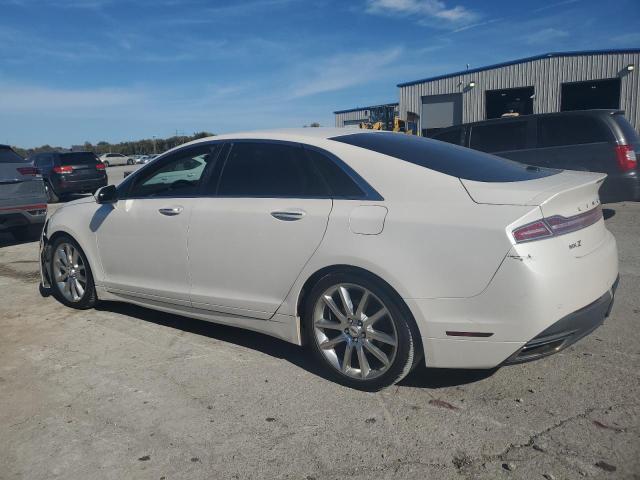 Photo 2 from auction – 2015 LINCOLN MKZ HYBRID with VIN 3LN6L2LU4FR615778