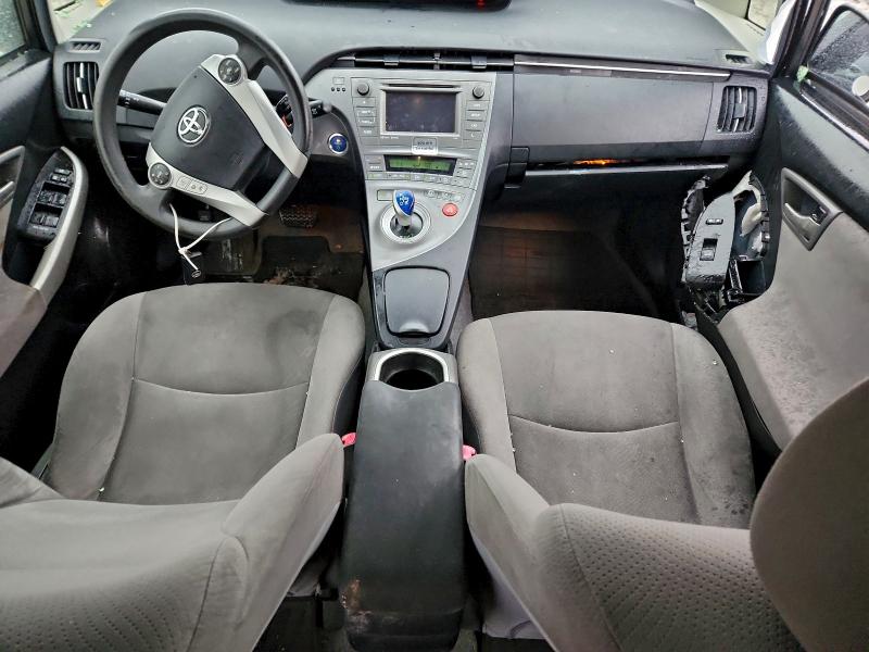 Photo 8 from auction – 2013 TOYOTA PRIUS with VIN JTDKN3DU3D1696832