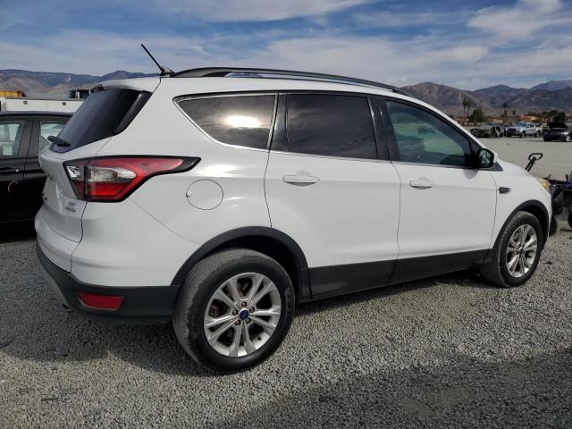 Photo 3 from auction – 2018 FORD ESCAPE SE with VIN 1FMCU0GD5JUA25539