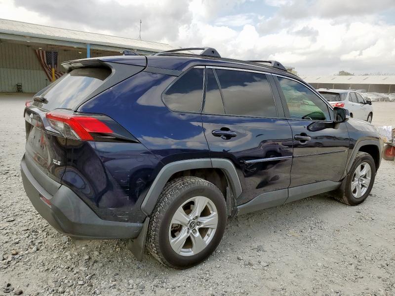 Photo 3 from auction – 2019 TOYOTA RAV4 XLE with VIN 2T3W1RFV3KC012657