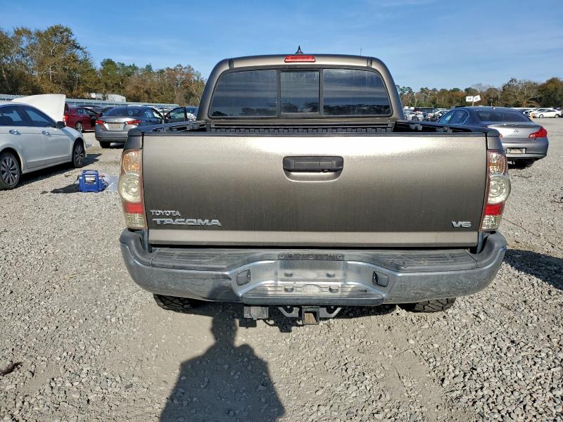 Photo 6 from auction – 2014 TOYOTA TACOMA DOU with VIN 5TFLU4EN6EX101796