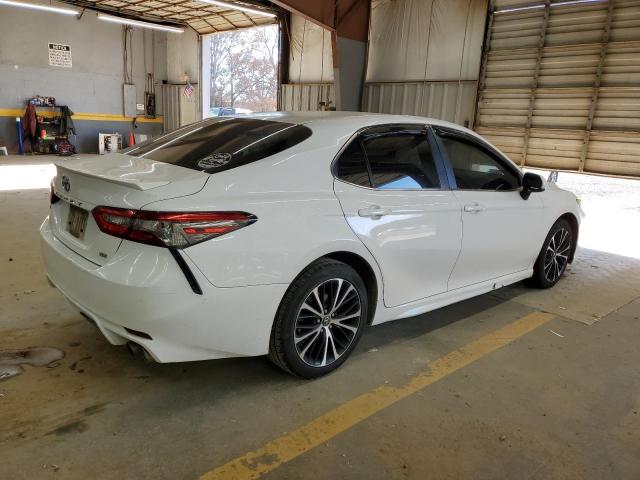 Photo 3 from auction – 2018 TOYOTA CAMRY L with VIN 4T1B11HK8JU650573