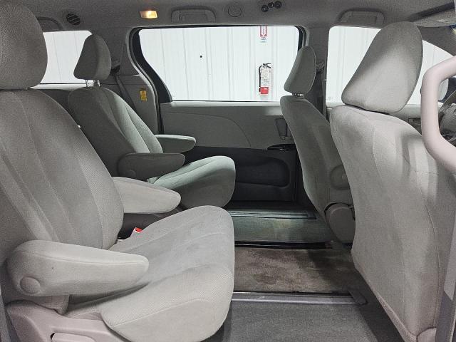 Photo 11 from auction – 2014 TOYOTA SIENNA with VIN 5TDZK3DC7ES460235
