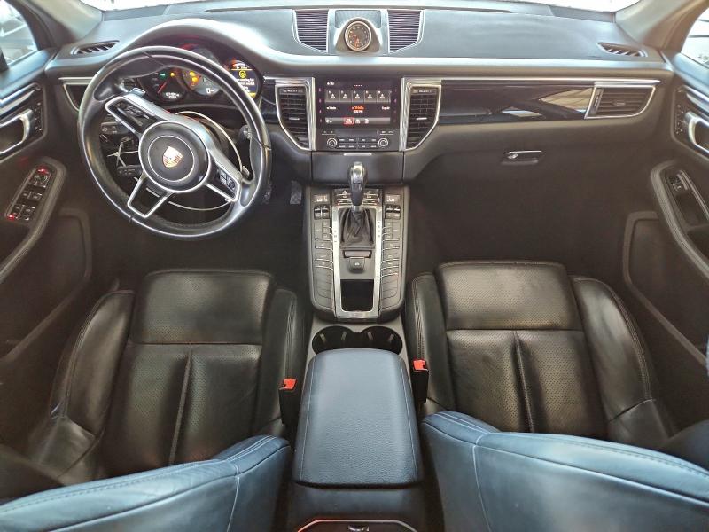 Photo 8 from auction – 2017 PORSCHE MACAN S with VIN WP1AB2A55HLB11155