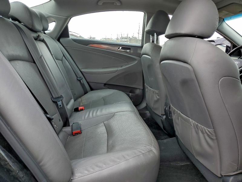 Photo 10 from auction – 2015 HYUNDAI SONATA HYB with VIN KMHEC4A46FA138792